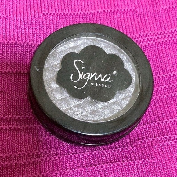 In Search of Sigma eyeshadow in color “Indian Girl”. - Picture 2 of 2